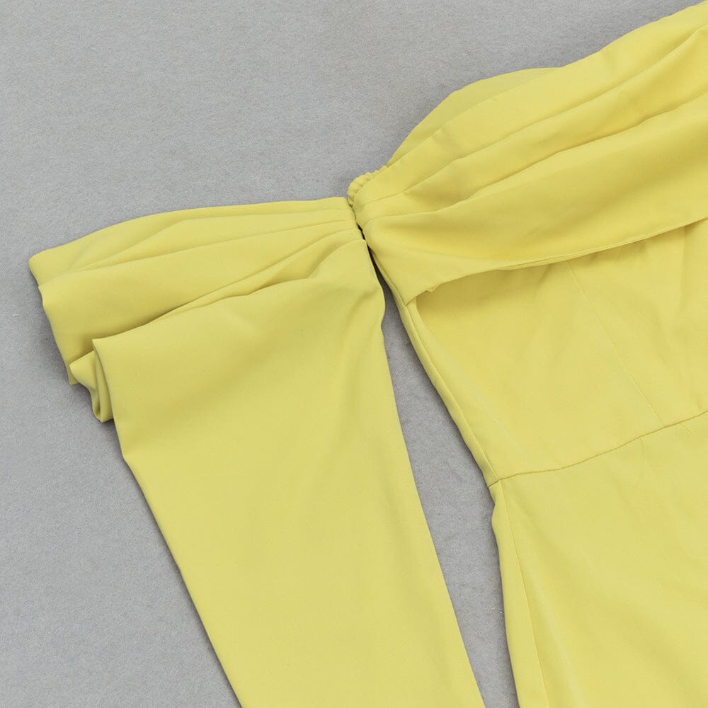 YELLOW ONE-SHOULDER STRAPLESS LONG-SLEEVED PLEATED MAXI DRESS
