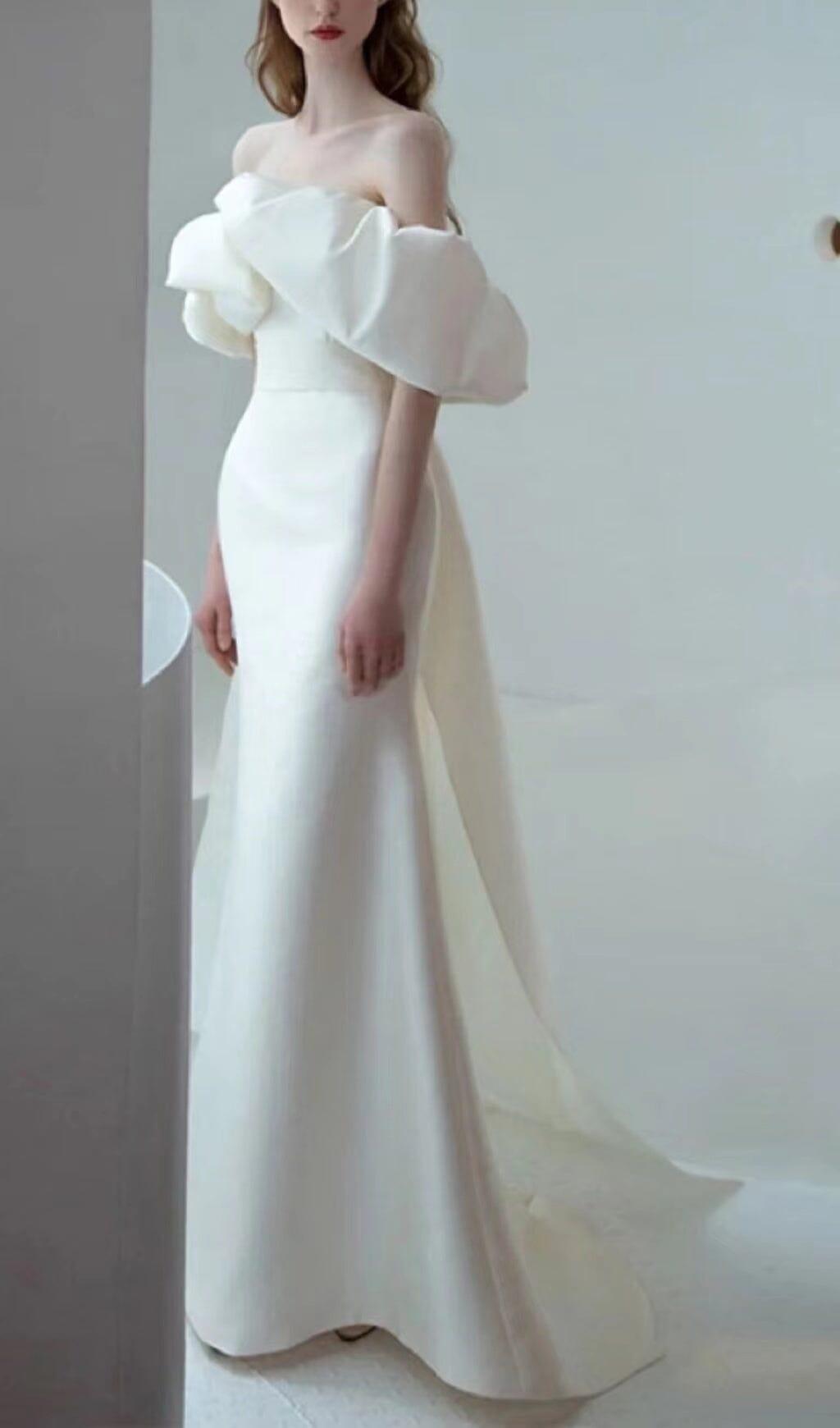 IRREGULAR NECKLINE RIBBON MAXI DRESS IN WHITE